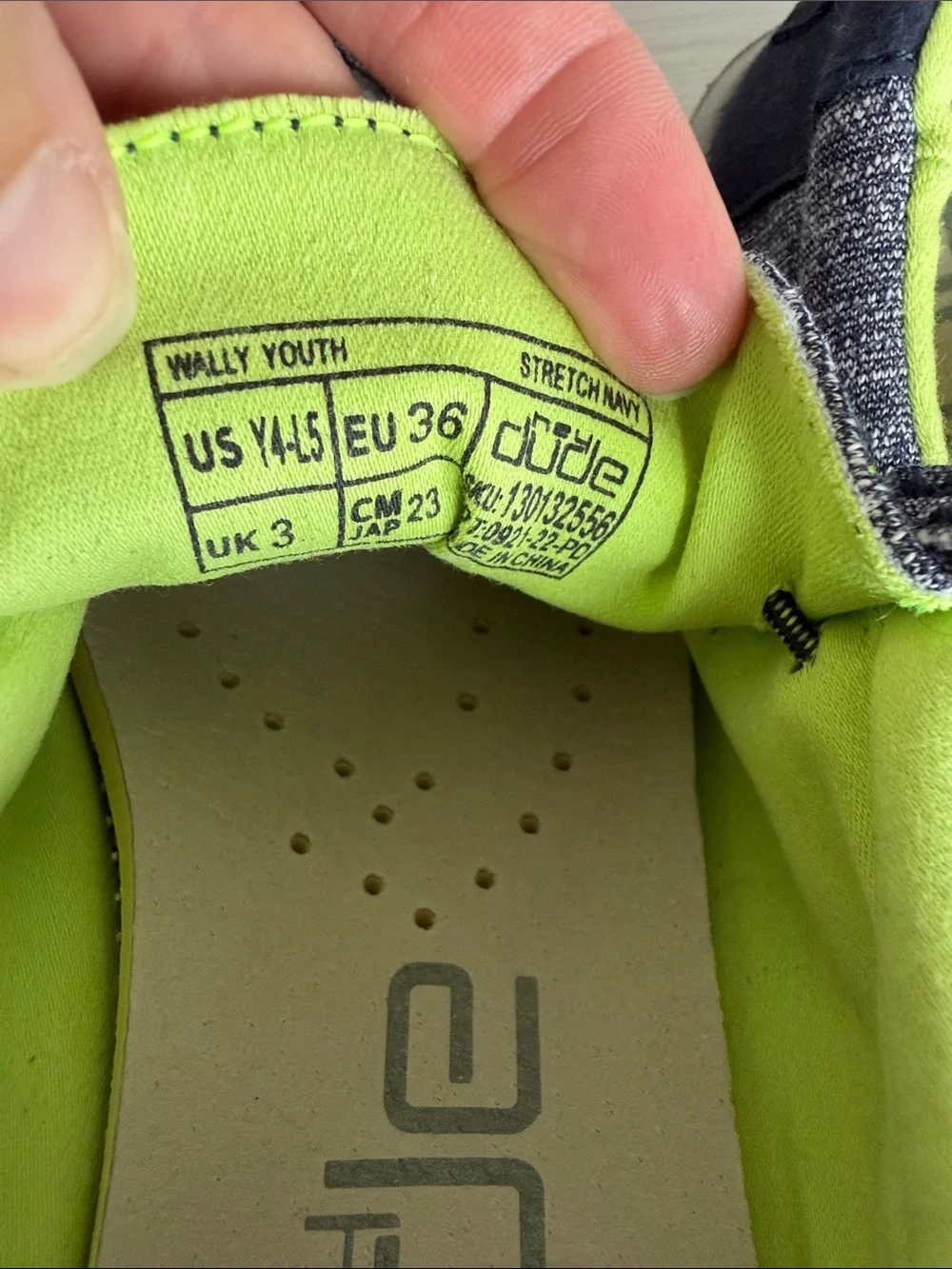 Hey Dude Wally Youth Slip-On Shoes in Heather Blue w/ Neon Lime Trim. Size 4-5